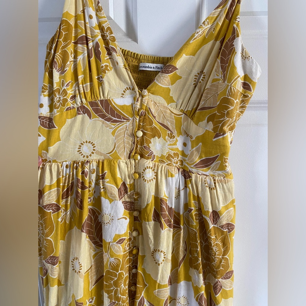 Abercrombie & Fitch yellow floral maxi dress - Picture 2 of 5